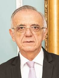  Amb. Iván Velásquez Gómez