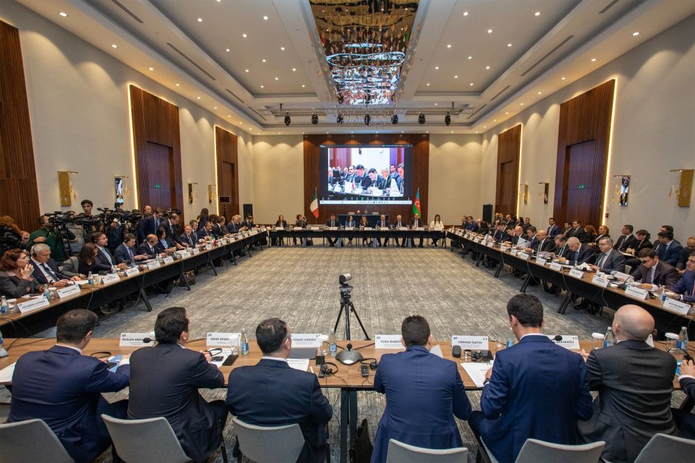 Il viceministro Cirielli a Baku - foto: Ambasciata