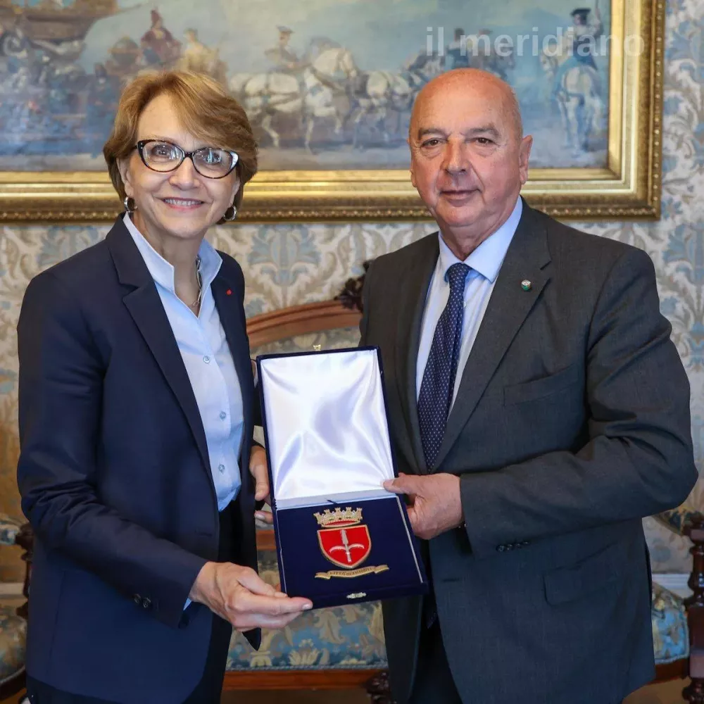 Francia: amb. Desc&ocirc;tes accolta dal sindaco di Trieste, Dipiazza - foto: Ufficio Stampa