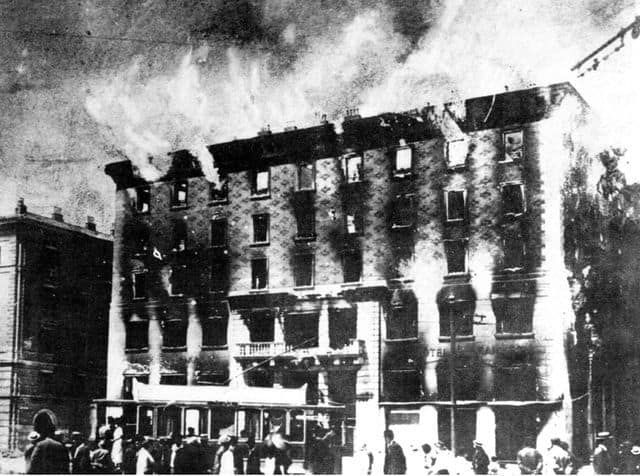L&rsquo;incendio dell&rsquo;Hotel Balkan di Trieste