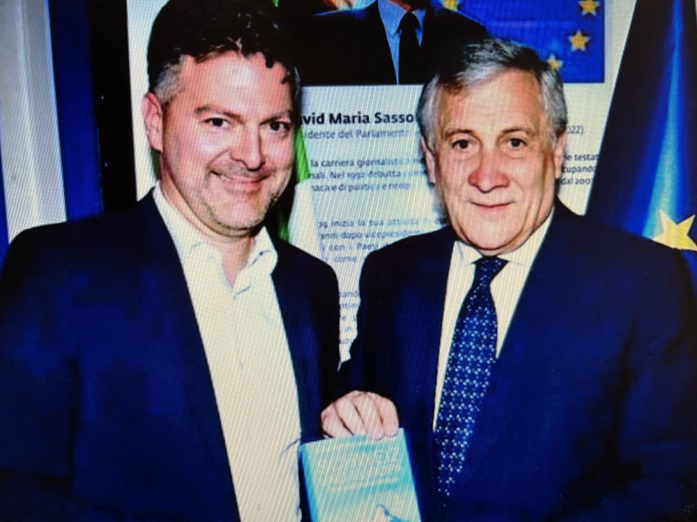 L'europarlamentare tedesco Andreas Schwab e il ministro Antonio Tajani