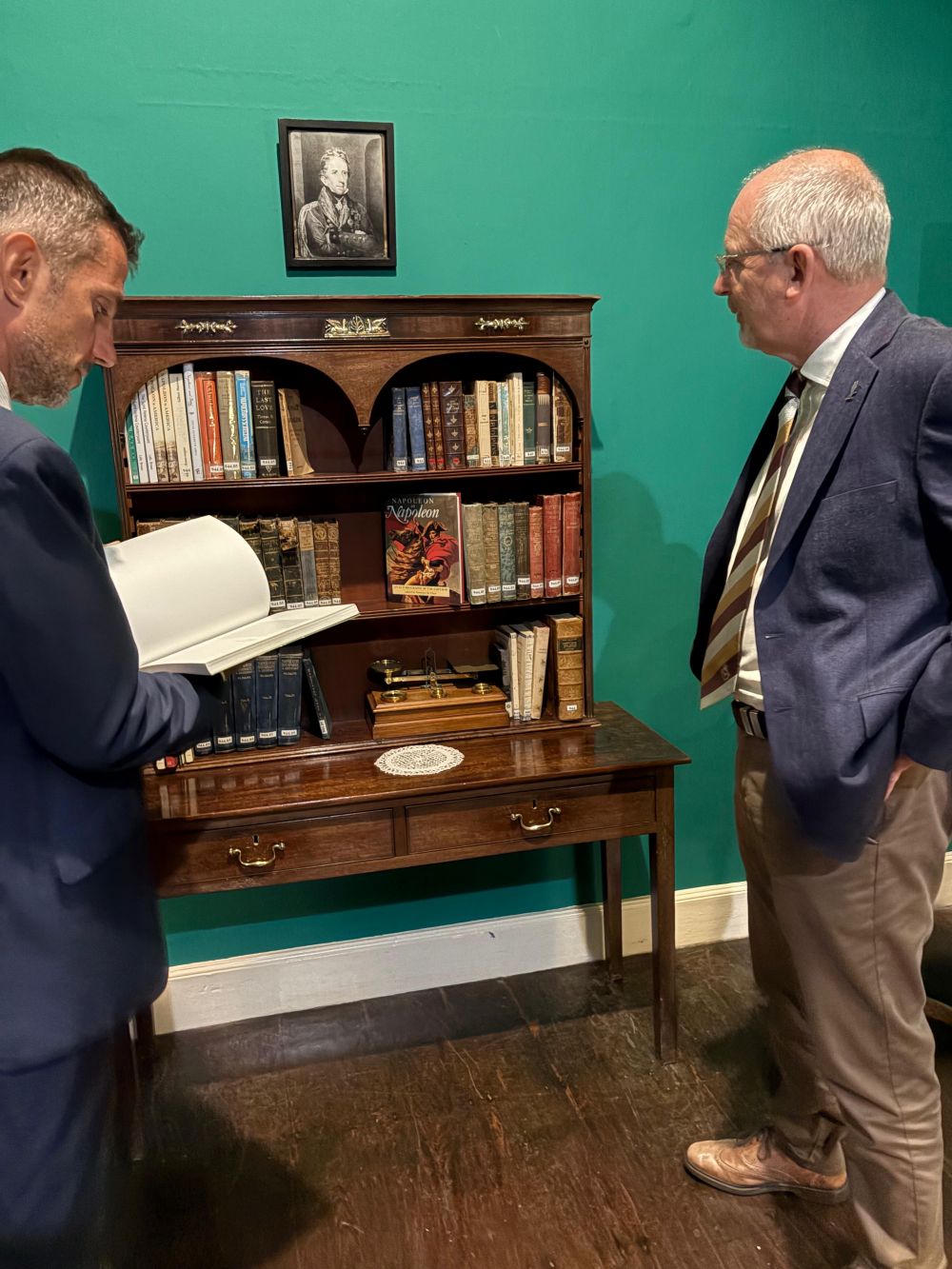 Console Mignacca compie prima visita a Governatore isola di Sant&rsquo;Elena - foto: Consolato