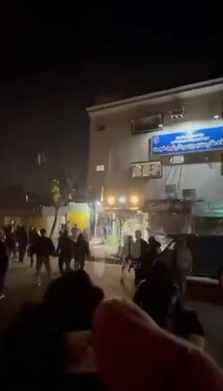 IRAN: le proteste di piazza - foto: privata