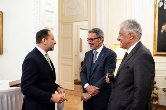 Arno Kompatscher con amb. Michael Rendi e console generale Wolfgang Lukas Strohmayer - Foto: USP/Ivo Corr&agrave;