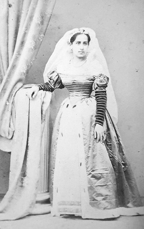 Duchessa Vittoria Sforza Cesarini (1846-1932) in costume da Vittoria Colonna (collezione Cotticelli)