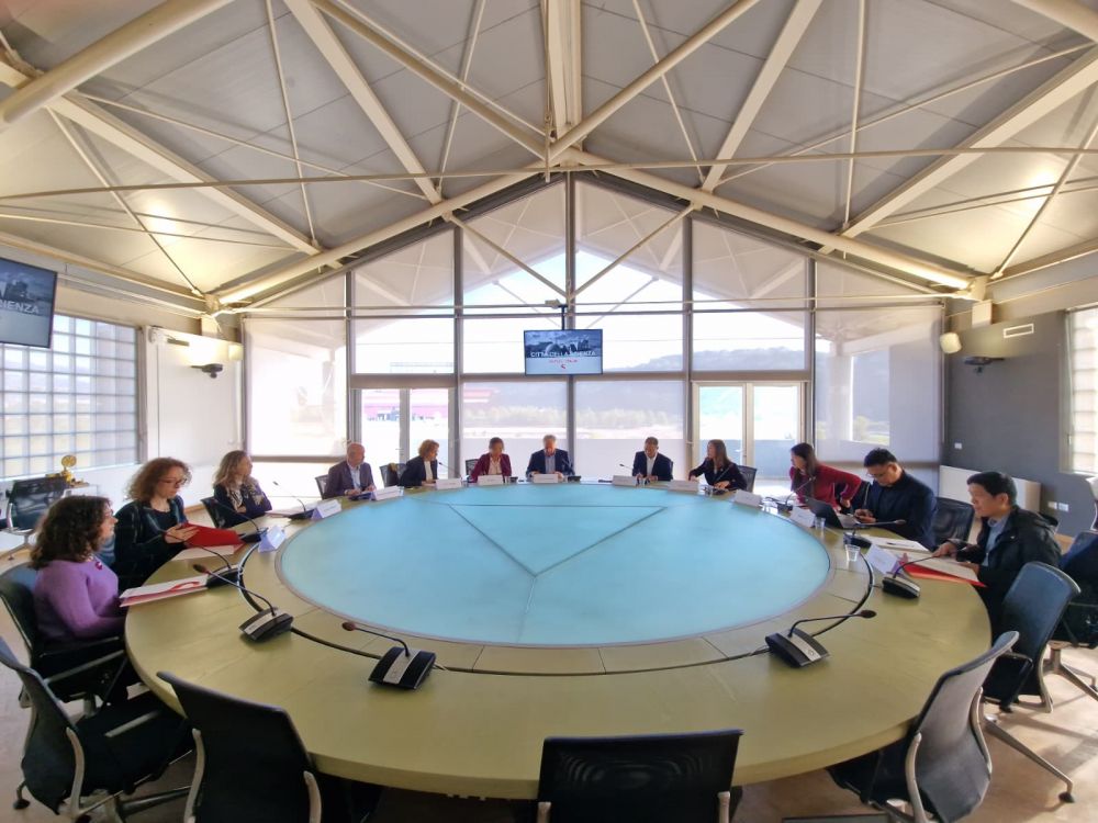 Delegazioni in Sala Newton - foto: Città della Scienza