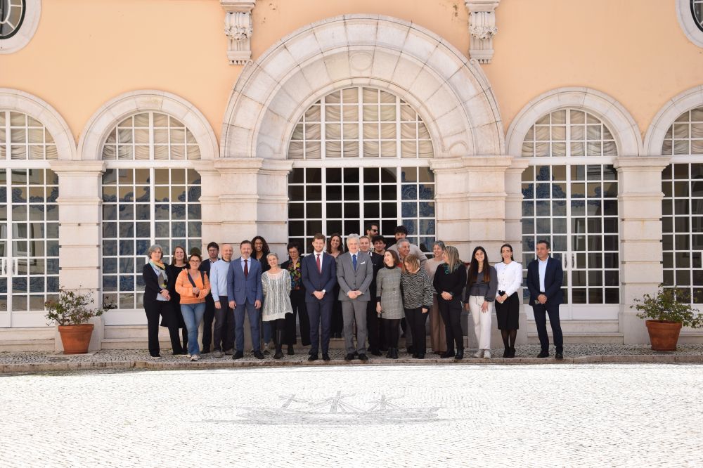 Lo staff dell'Ambasciata di Lisbona dà il benvenuto al nuovo Ambasciatore (Foto V Miscia)