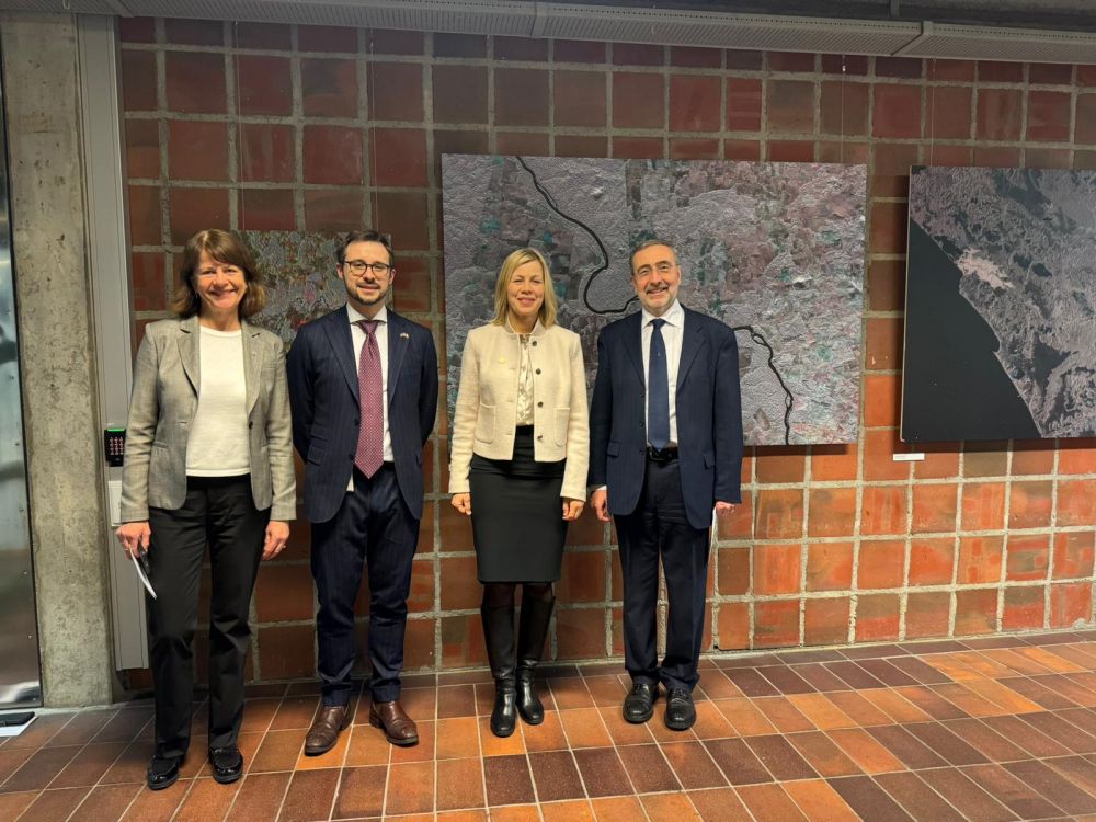 Norvegia: amb. Nicoletti inaugura mostra &ldquo;Looking Beyond&rdquo; a ateneo Bergen - foto: Ambasciata