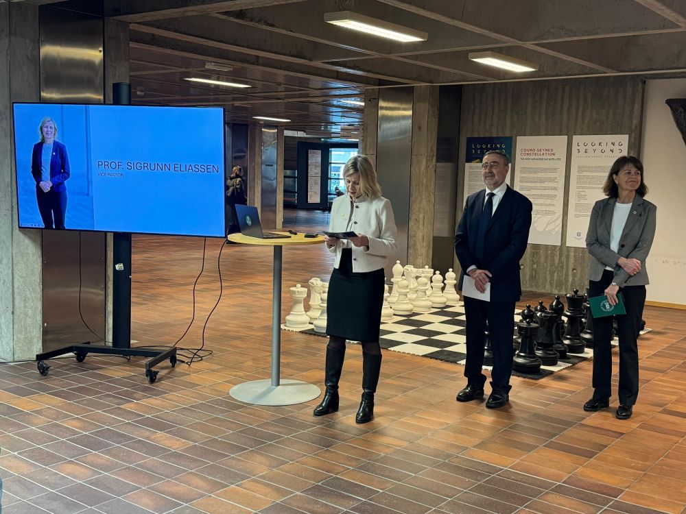 Norvegia: amb. Nicoletti inaugura mostra &ldquo;Looking Beyond&rdquo; a ateneo Bergen - foto: Ambasciata