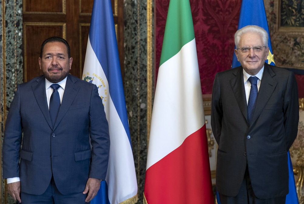 Mattarella con Efrén Arnoldo Bernal Chevez, nuovo Ambasciatore della Repubblica di El Salvador