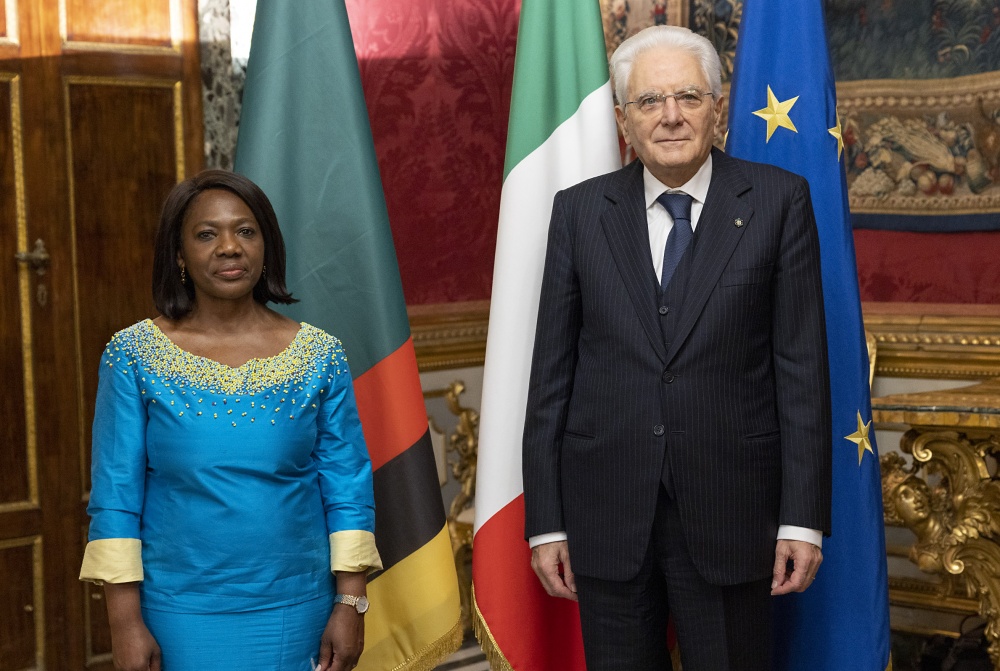 Mattarella con Patricia Chanda Chisanga Kondolo, nuovo Ambasciatore della Repubblica dello Zambia