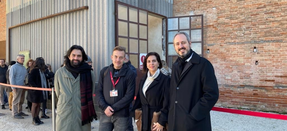 da sin.: Matteo Carrillo; Eugenio Viola; amb. Ligia Margarita Quessep e Gian Mar&iacute;a Tosatti