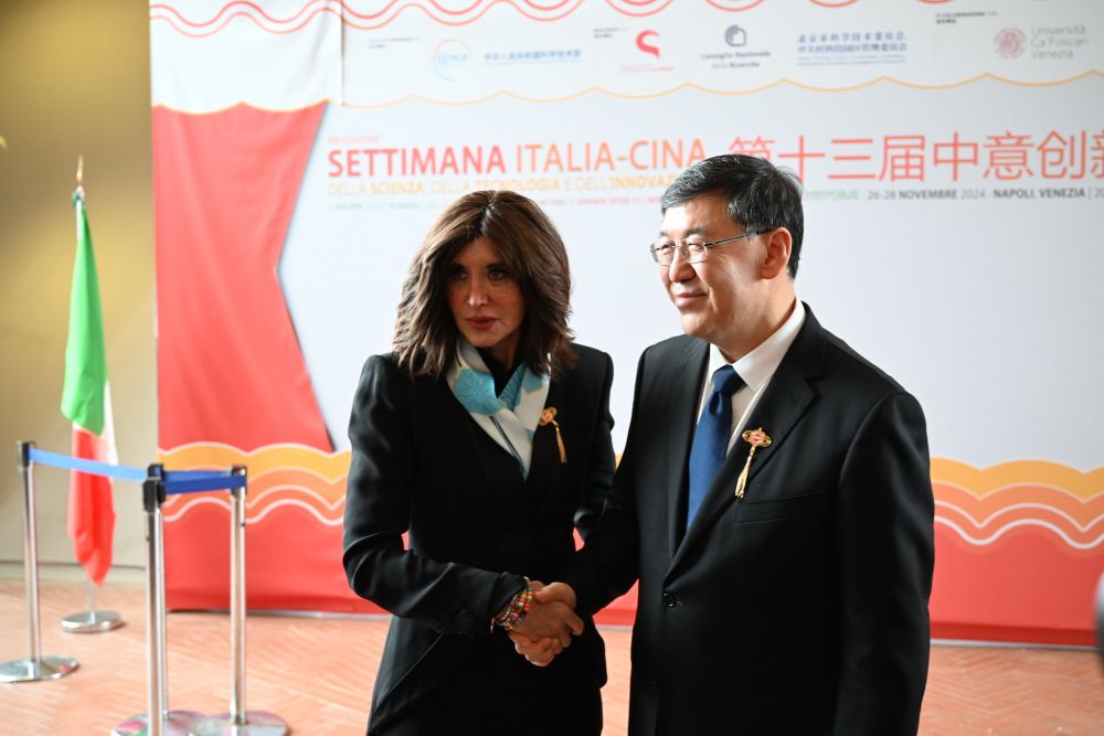 Ministro Bernini e ministro Yin Hejun