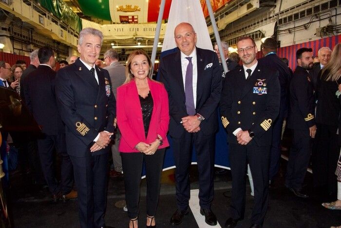 L'amb. Manuela Ruosi a bordo del cacciatorpediniere 