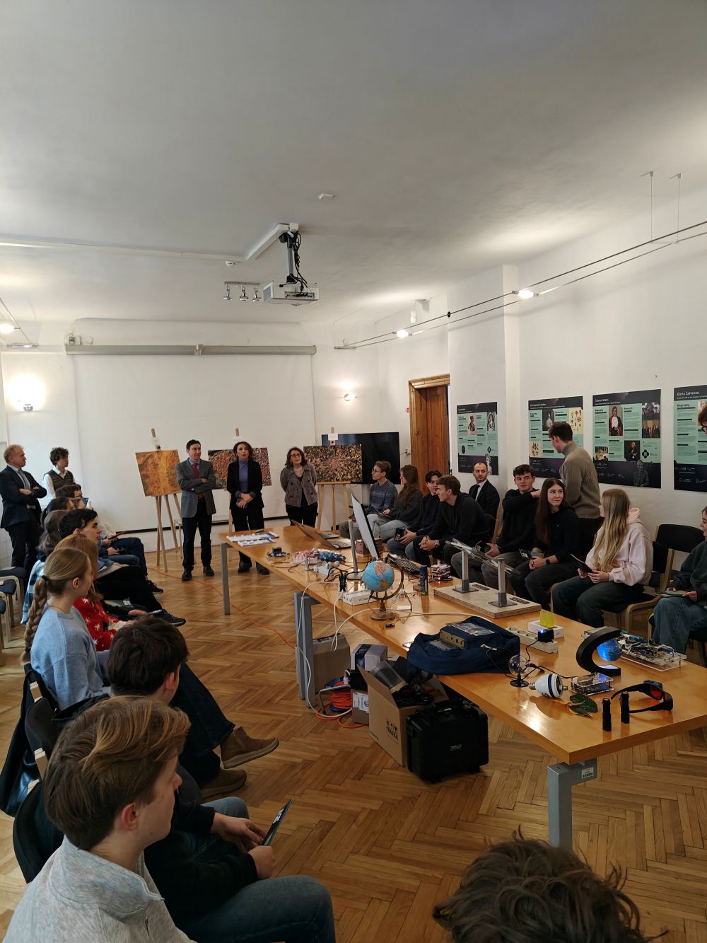 Rep. Ceca: in ambasciata, educational experience su utilizzo dati osservazione Terra - foto: Ambasciata