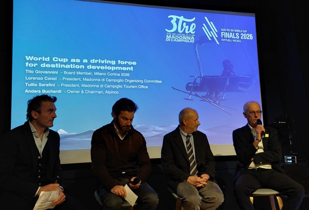 Panel a presentazione 3Tre di Madonna di Campiglio - foto: Ambasciata