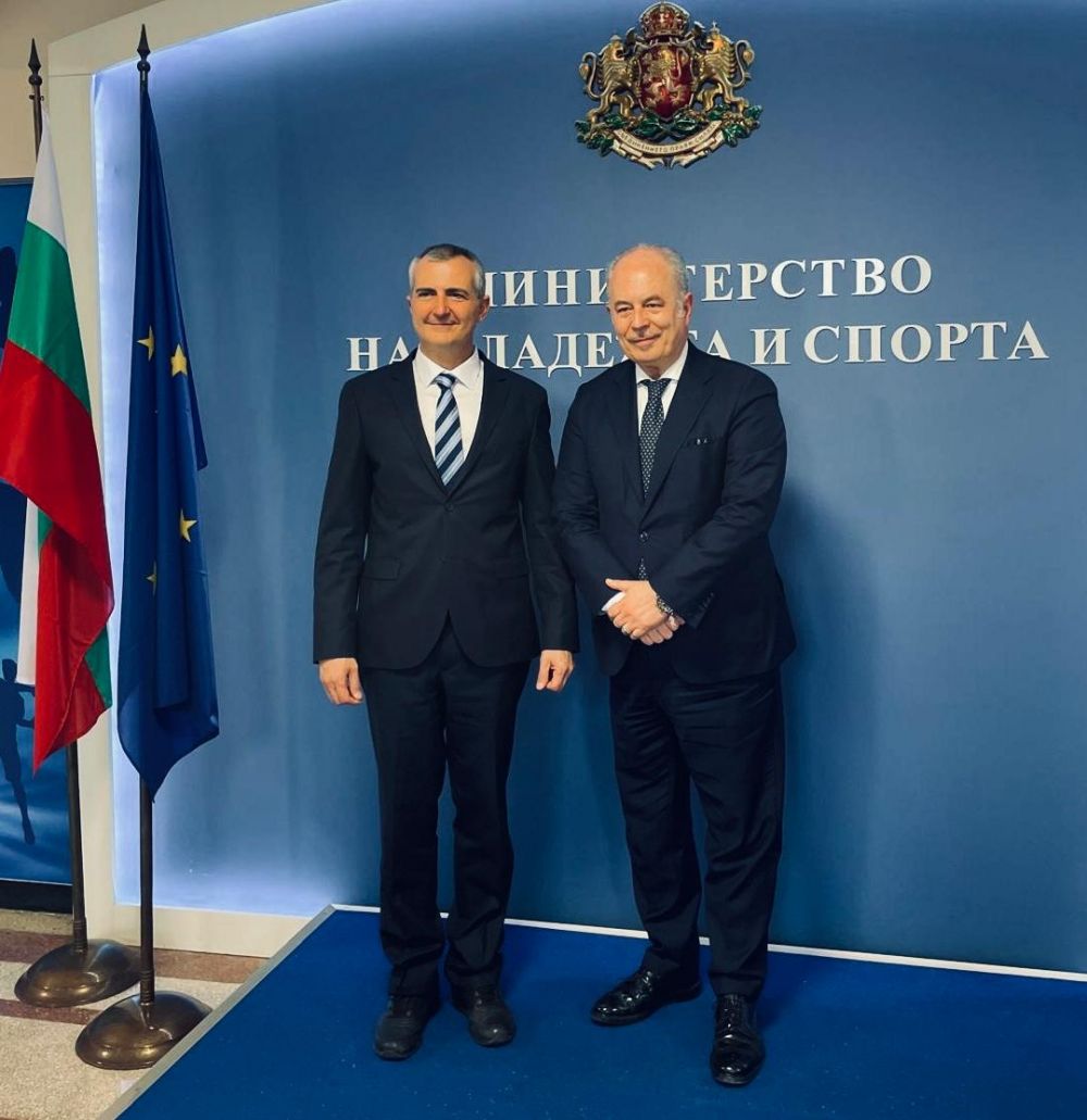 Bulgaria: amb. Apicella con ministro Sport per partenza Giro d'Italia