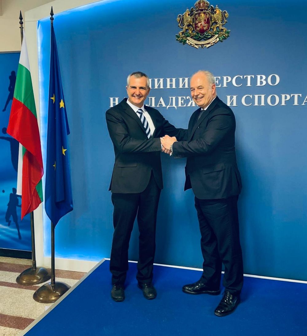 Bulgaria: amb. Apicella con ministro Sport per partenza Giro d'Italia