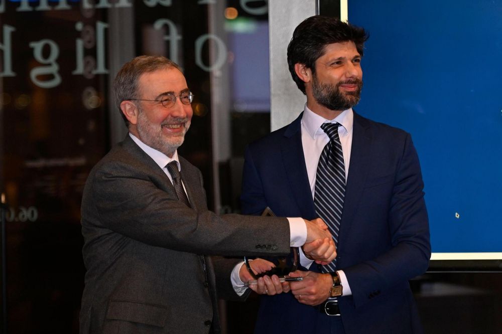 Amb. Nicoletti Norvegia al premio &ldquo;Italia Brillante&rdquo; a V&aring;r Energi (ENI)