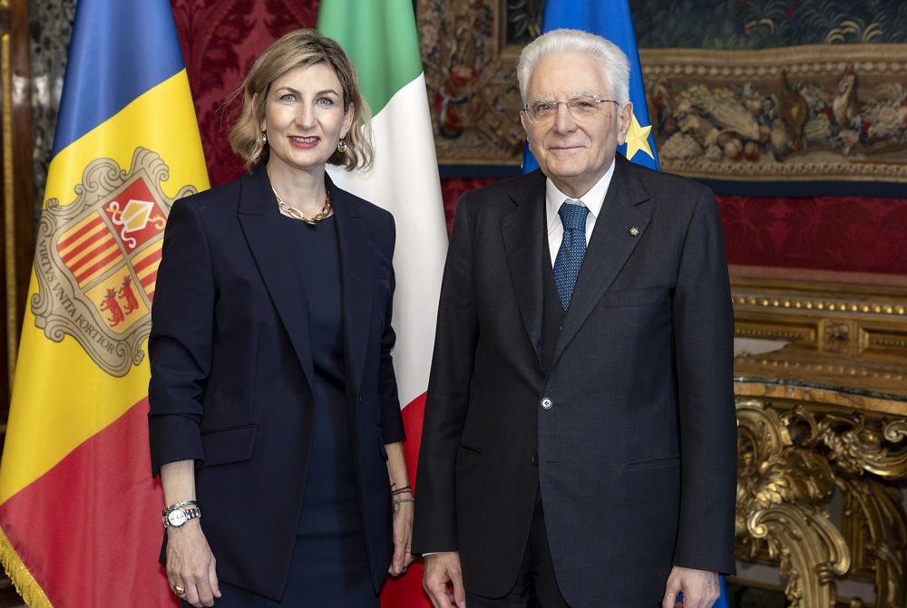 Presidente Sergio Mattarella con Carla Pintat-Rossell, nuovo ambasciatore del Principato di Andorra