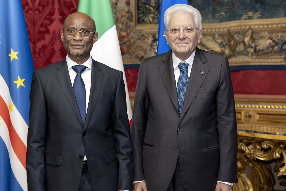 Presidente Sergio Mattarella con Estevão Tavarez Vaz, nuovo ambasciatore della Repubblica di Capo Verde