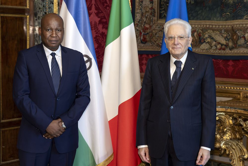 Presidente Sergio Mattarella con Lebeko Sello, nuovo Ambasciatore del Lesotho