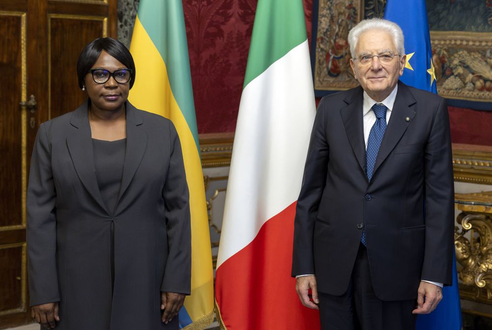 Presidente Sergio Mattarella con Ginette Arondo, nuovo ambasciatore del Gabon