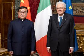 Presidente Sergio Mattarella con Guide Jia, nuovo Ambasciatore della Repubblica Popolare Cinese