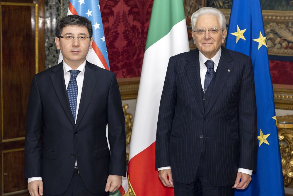 Presidente Mattarella con Abat Fayzullayev, nuovo ambasciatore della Repubblica dell’Uzbekistan