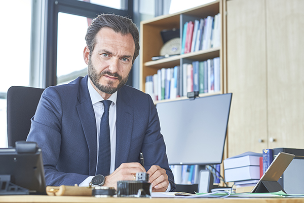 prof. Róbert Ragnar Spanó