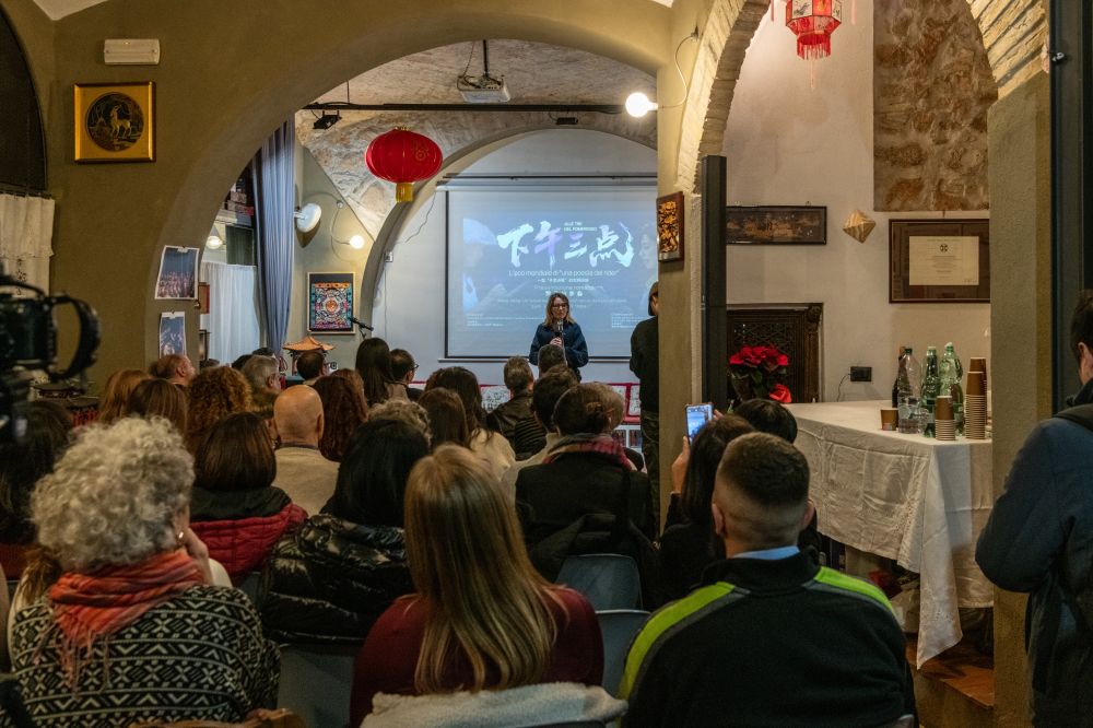 “Alle tre del pomeriggio”: la poesia di Wang Jibing avvicina Cina e Italia