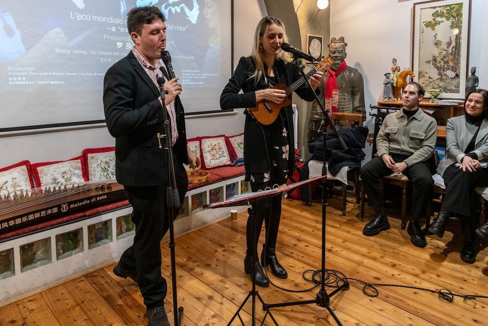 “Alle tre del pomeriggio”: la poesia di Wang Jibing avvicina Cina e Italia