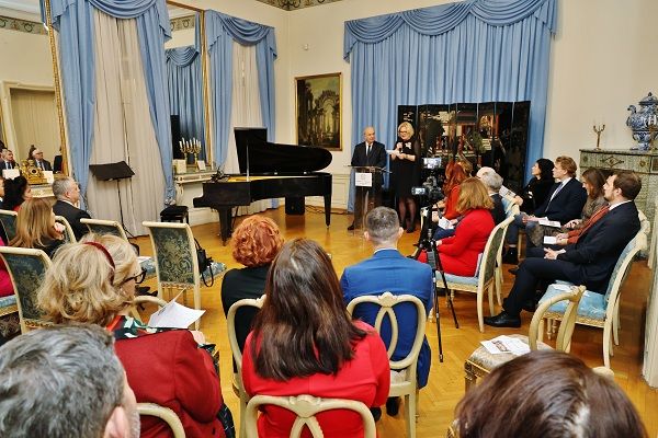 Residenza italiana: concerto flautista Avigea Delivicheva - foto: Ambasciata