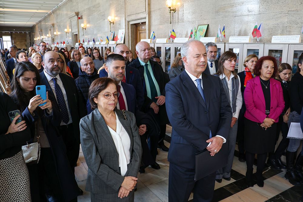 Inaugurazione Angolo Letterario italiano a Biblioteca Nazionale - foto: Ambasciata