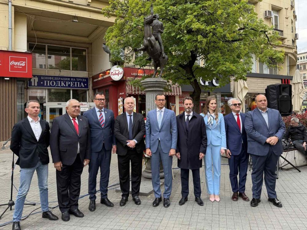 L'amb. Apicella - Foto: Ambasciata