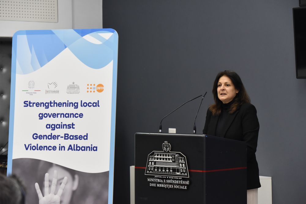Stefania Vizzaccaro, Titolare di AICS Tirana