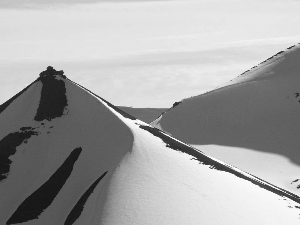 Picco innevato nella Adventdalen, Spitsbergen, Svalbard - foto Stefano Ventura