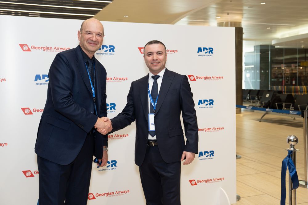 Da sx: Ivan Bassato, chief Aviation Officer di ADR, e Irakli Mezvrishvili, CEO di Georgian Airlines Group