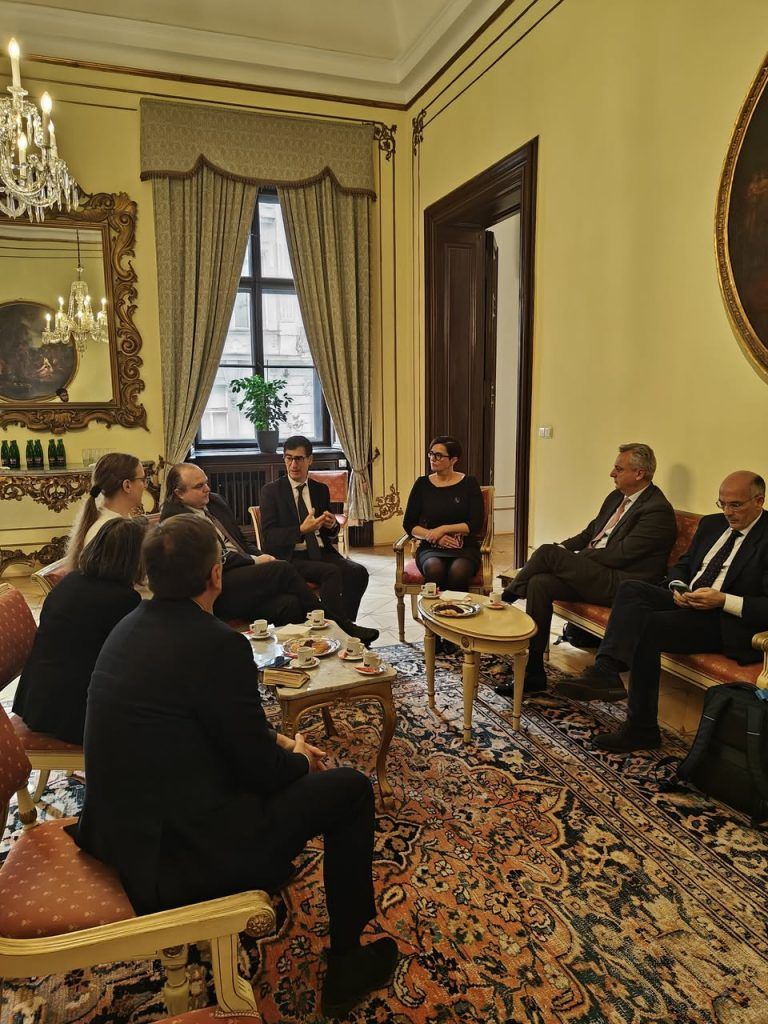 A Praga presentazione del progetto Einstein Telescope - foto: Ambasciata