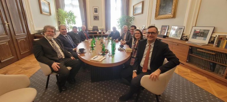 A Praga presentazione del progetto Einstein Telescope - foto: Ambasciata