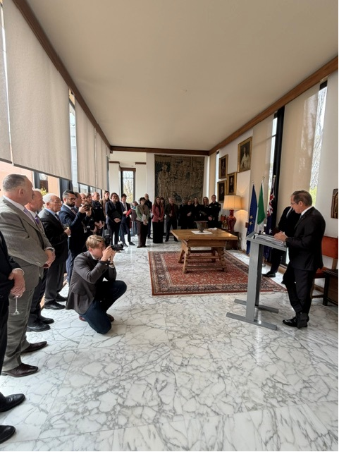 Australia: Governo restituisce a Italia reperto campana apulo-greca - foto: Ambasciata