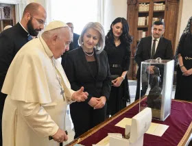 Papa Francesco e Borjana Krišto, primo ministro Bosnia Erzegovina (Vatican Media ACI Group)