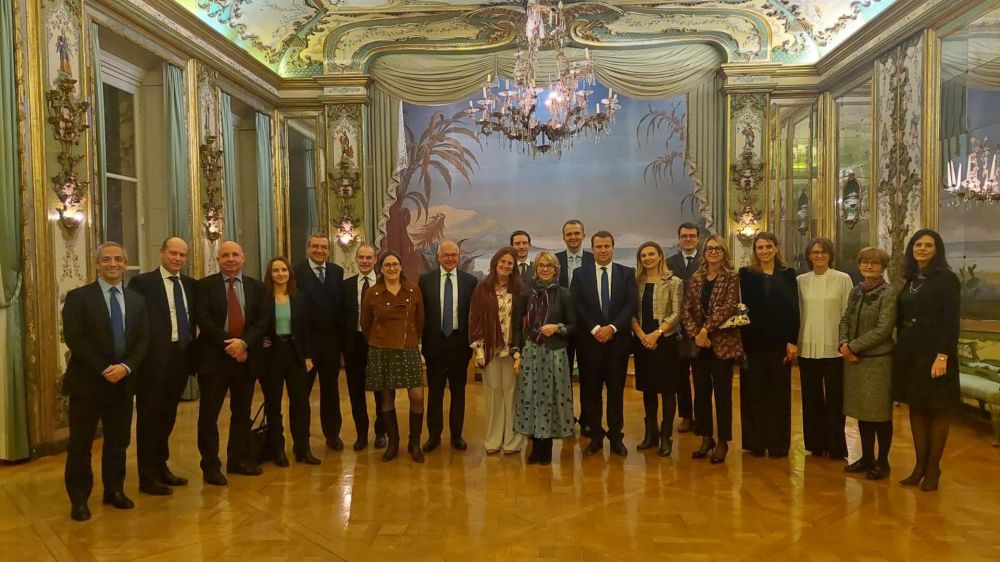 Le delegazioni di FeBAF e Paris Europlace nella residenza dell’amb. D’Alessandro