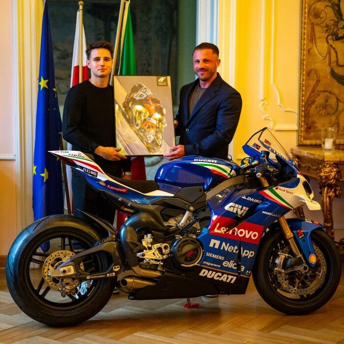 Presentata a Varsavia la Ducati Penigale V4 - foto: Ambasciata