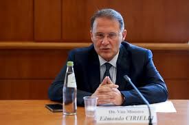 Edmondo Cirielli - foto: Farnesina