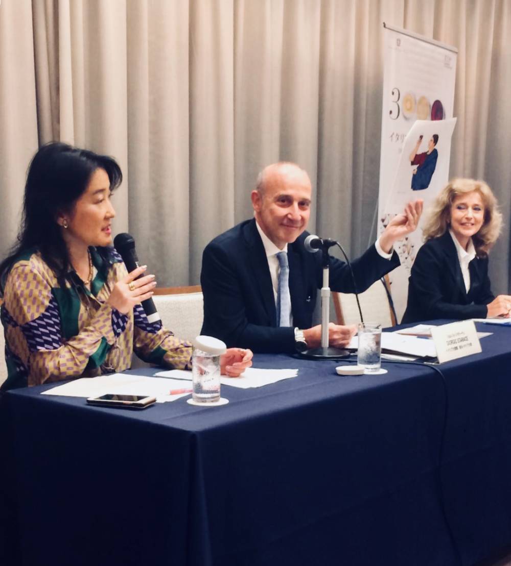 La conferenza stampa di presentazione "Tremila anni di vino italiano" a Tokyo
