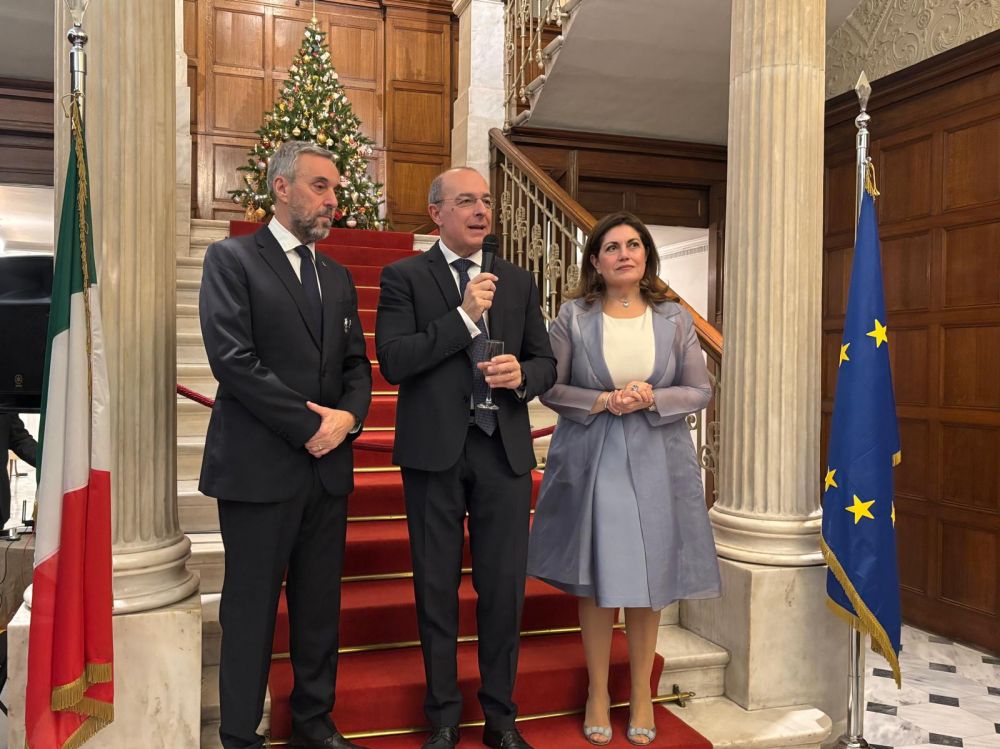 Olimpiadi Milano-Cortina, fiamma da Atene parte per Italia - foto: Ambasciata